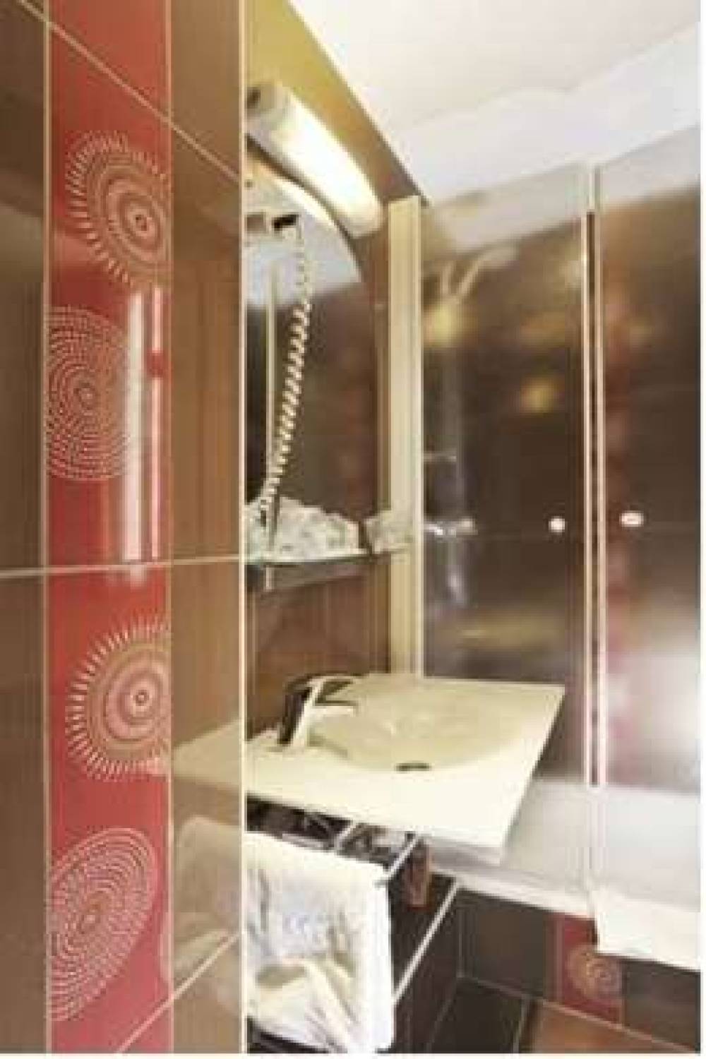 HOTEL DES ROYS*** 2