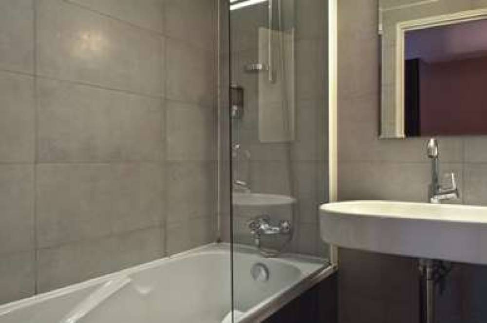 HOTEL EUGENIE *** 8