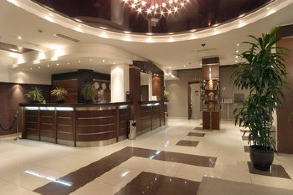 HOTEL FORUM 8
