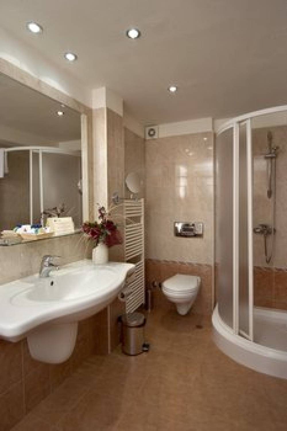 HOTEL FORUM 5