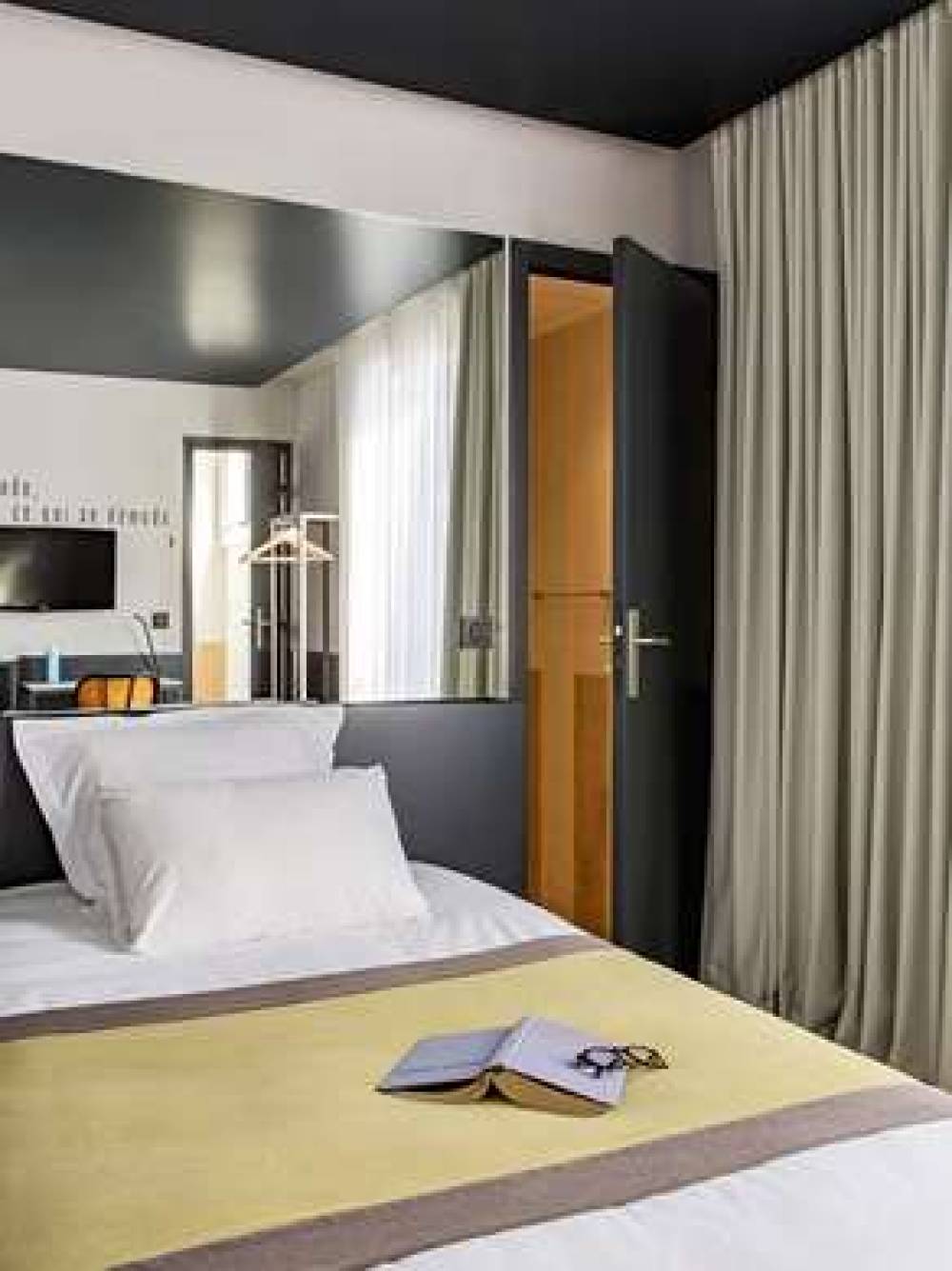 HOTEL GASTON 4