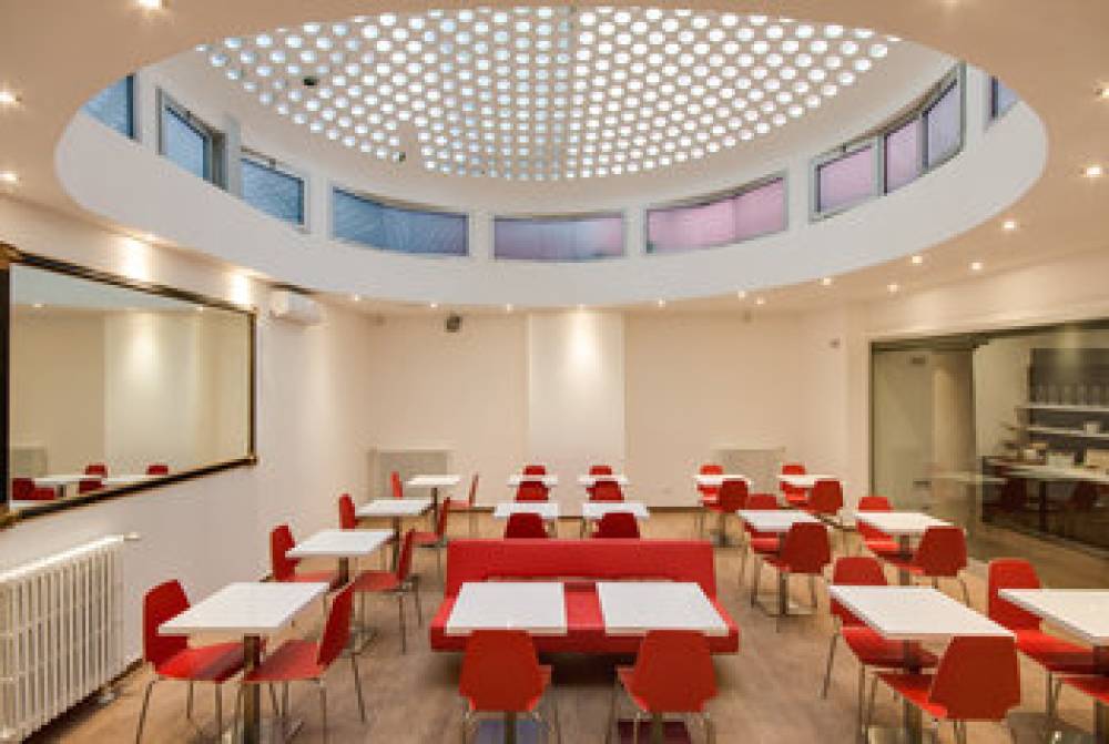 HOTEL GENIUS 10