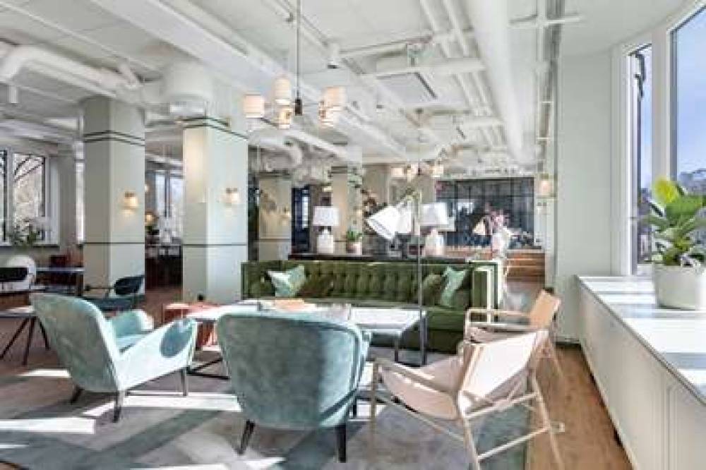 Hotel Gio, Bw Signature Collection