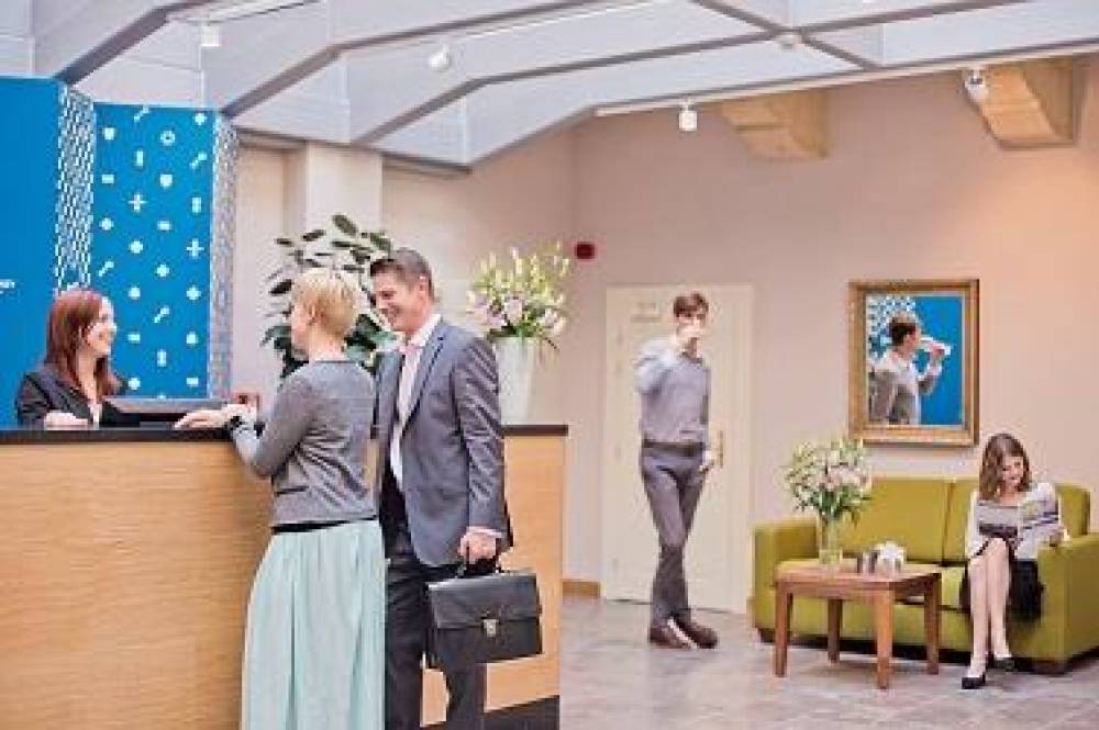HOTEL GOLDEN KEY 10