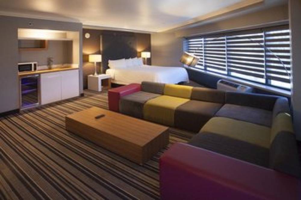 HOTEL HUNTINGTON BEACH 4