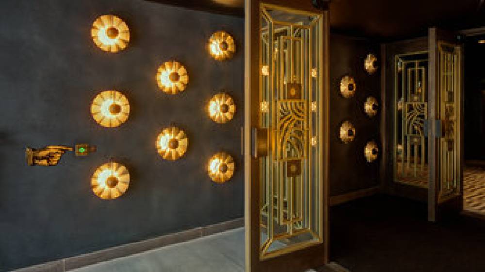 HOTEL INDIGO 1 LEICESTER SQUARE BY 9