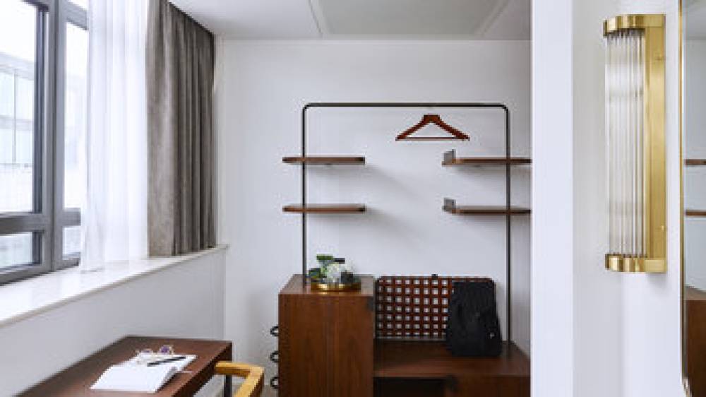 HOTEL INDIGO 1 LEICESTER SQUARE BY 4