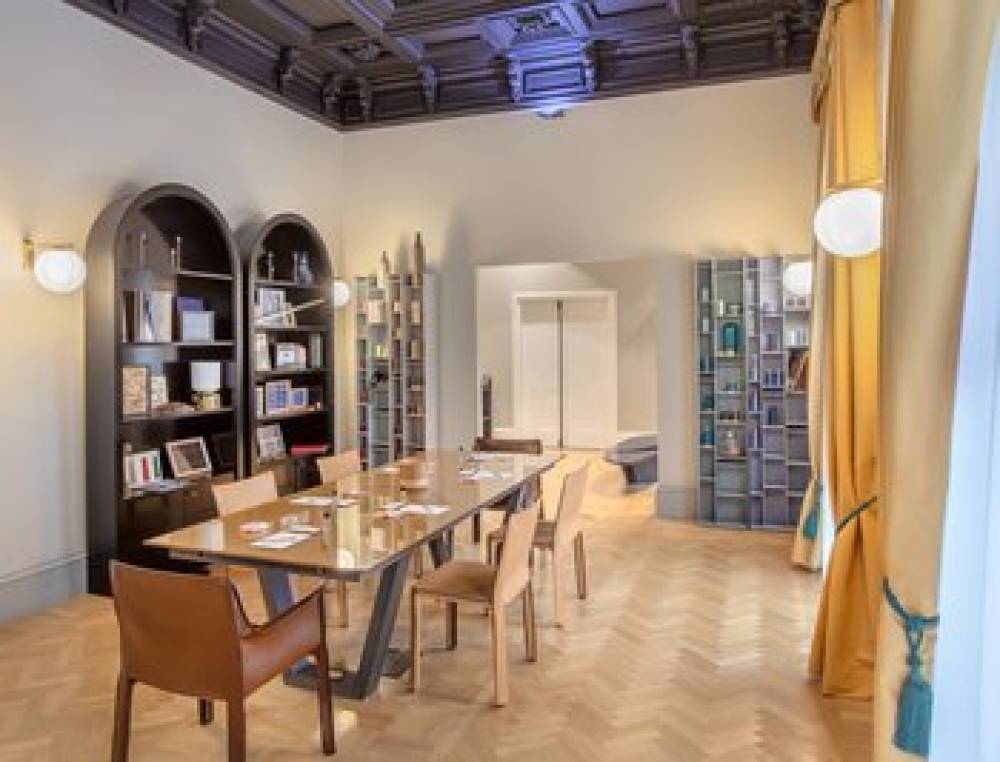HOTEL INDIGO CORSO MONFORTE 7