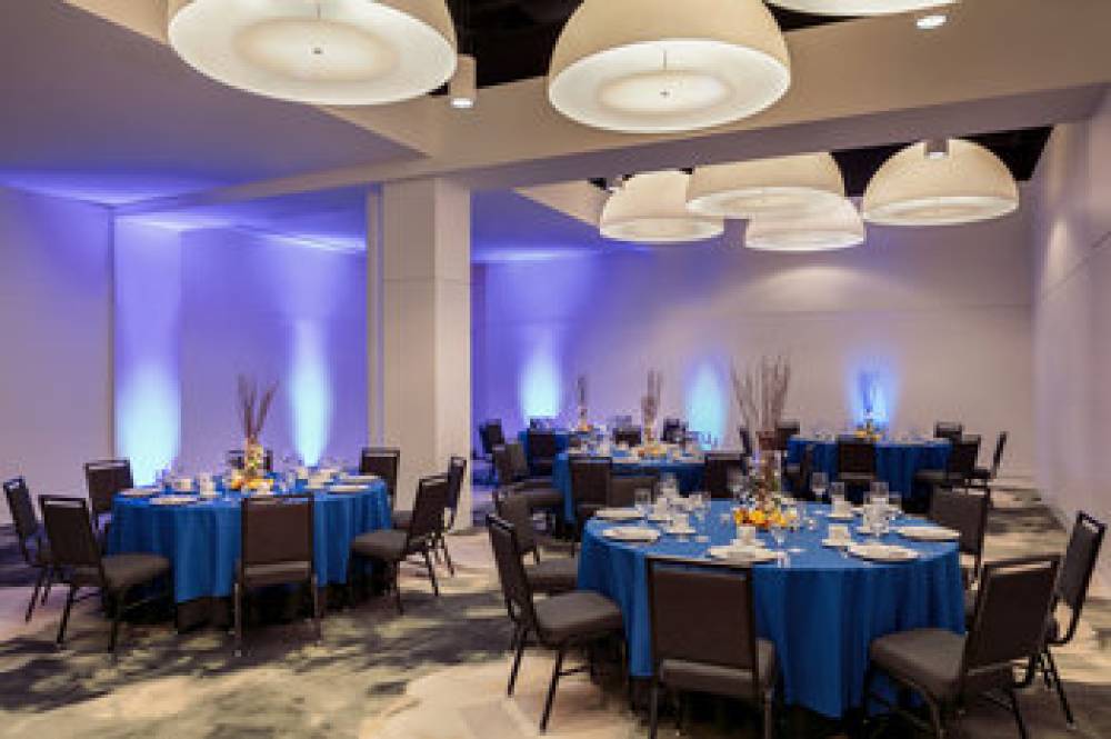 HOTEL INDIGO DOWNTOWN 4
