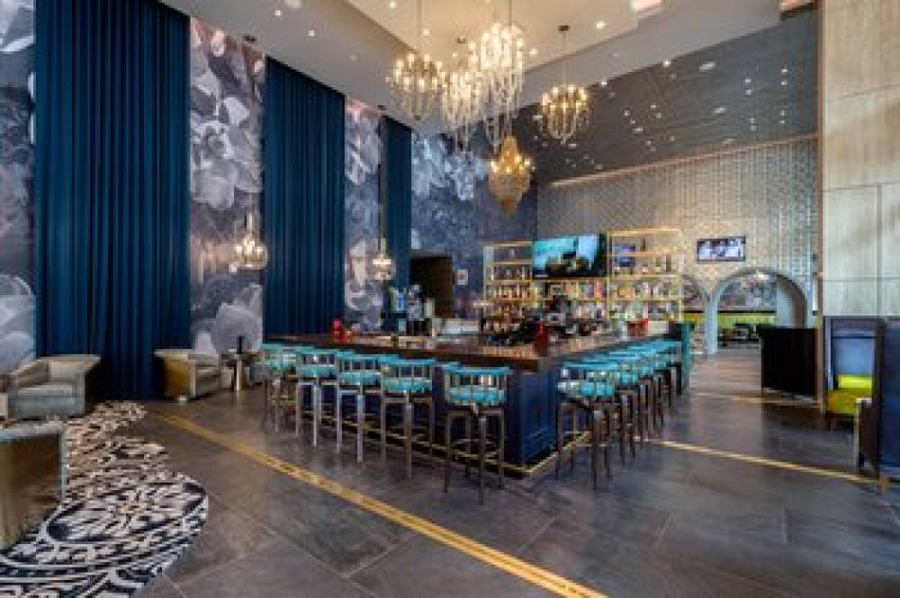 HOTEL INDIGO DOWNTOWN 6