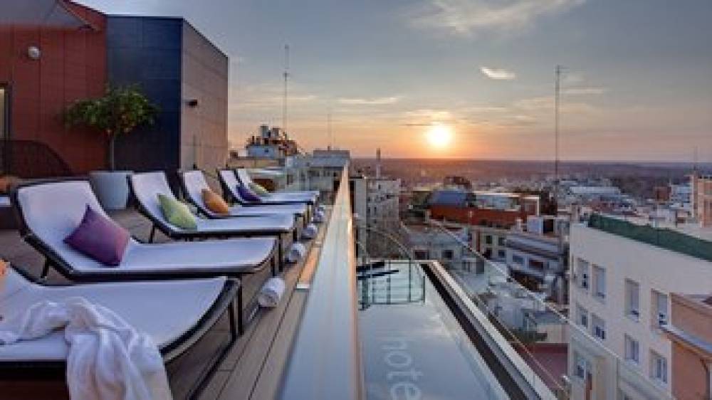 HOTEL INDIGO GRAN VIA 1