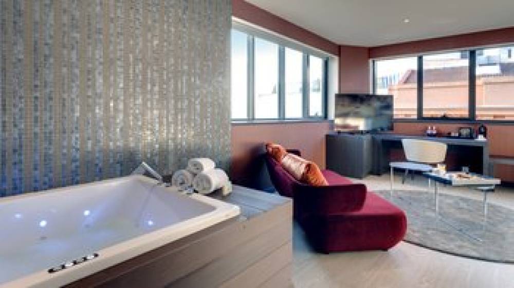 HOTEL INDIGO GRAN VIA 10