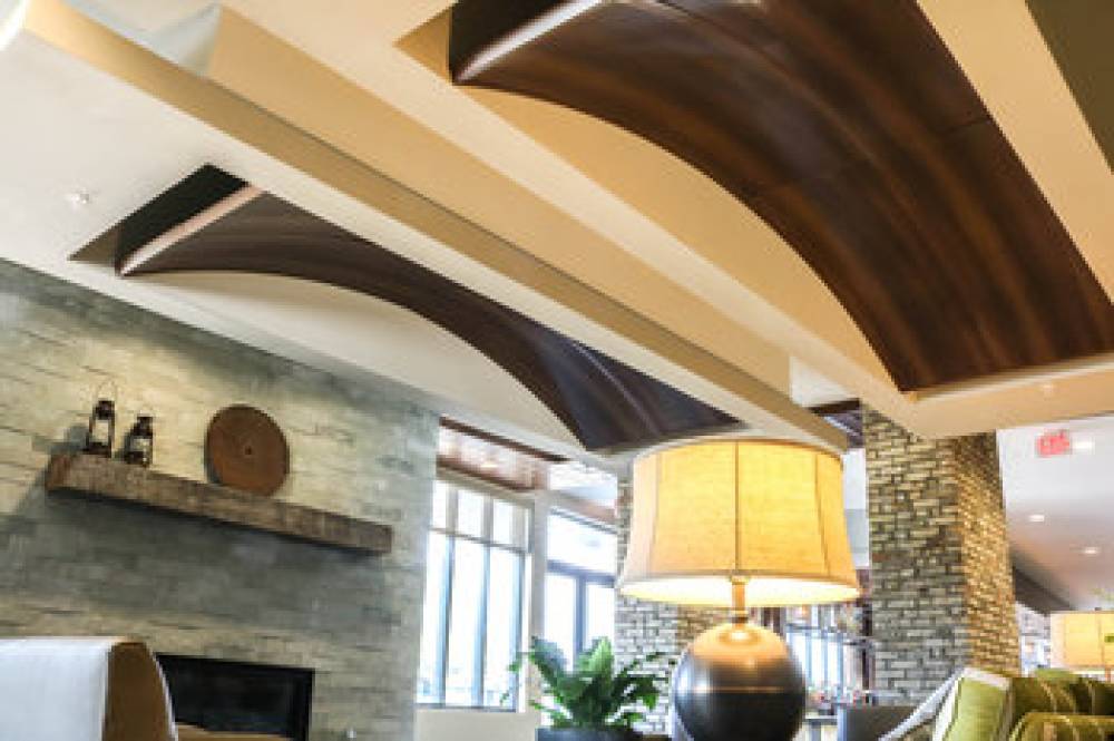 HOTEL INDIGO TRAVERSE CITY 7