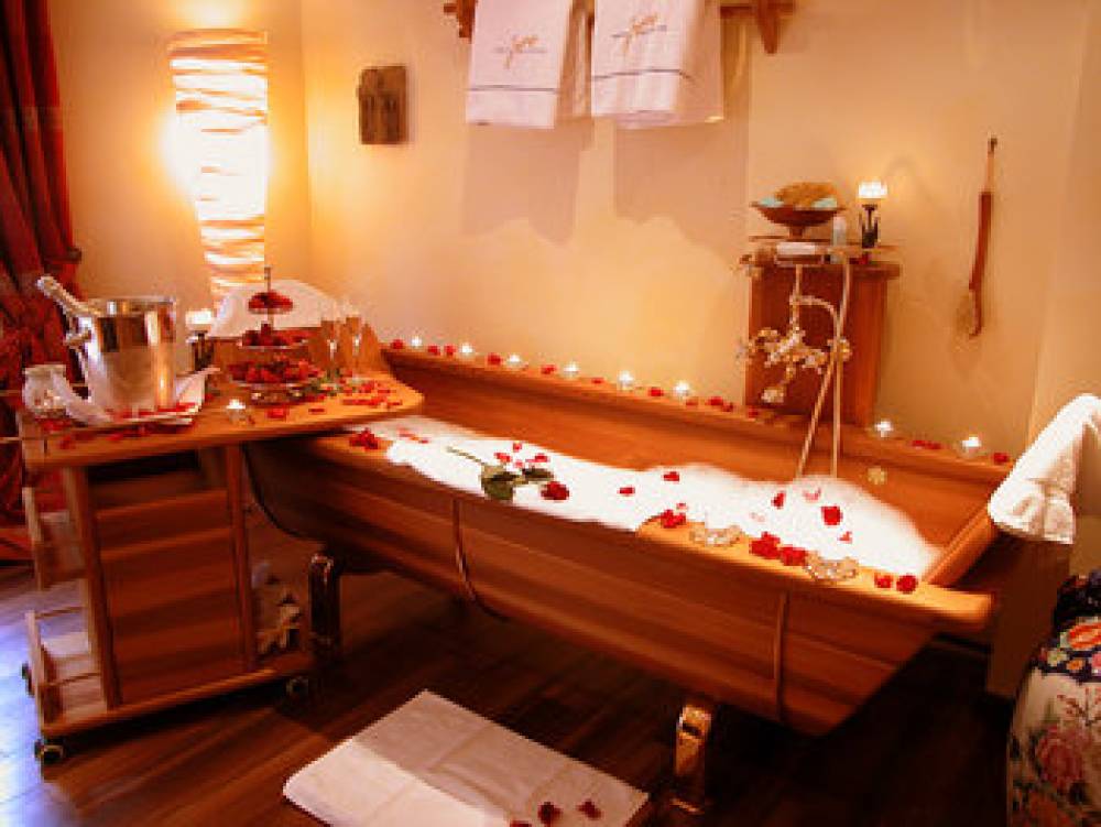 HOTEL JAGDHOF GLASHUTTE 3