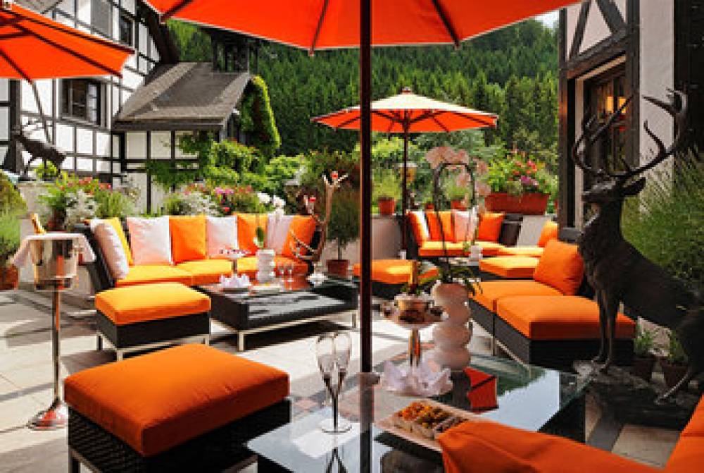 HOTEL JAGDHOF GLASHUTTE 9