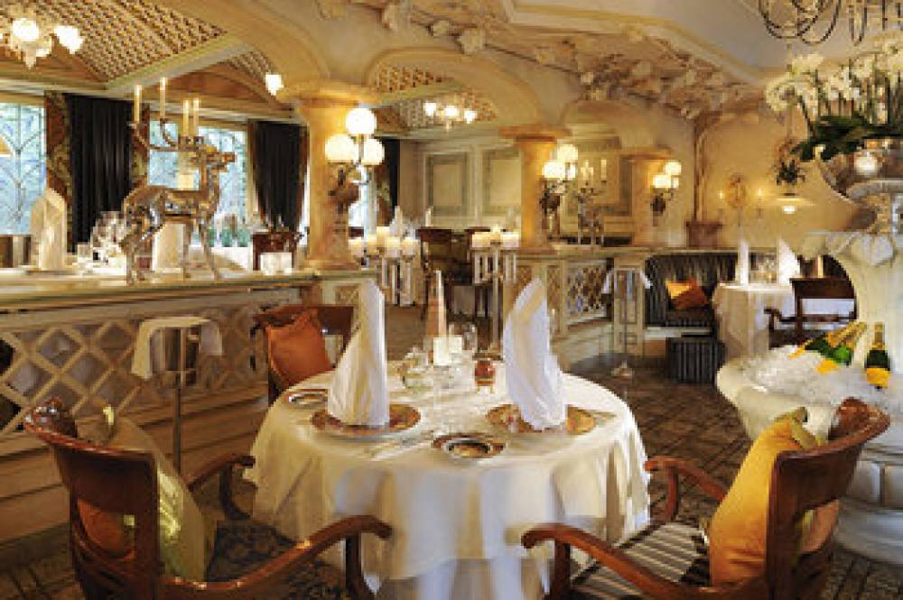 HOTEL JAGDHOF GLASHUTTE 8