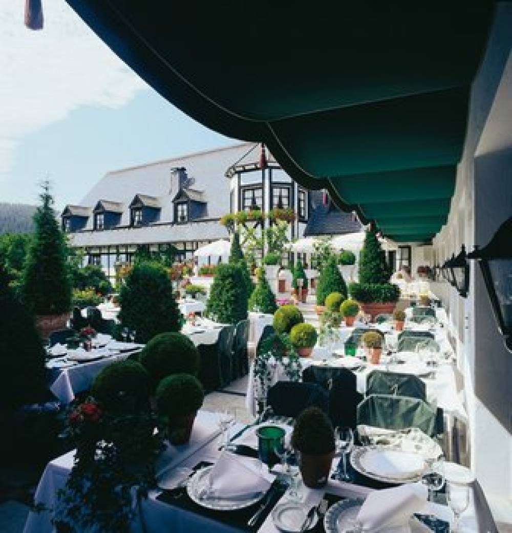 HOTEL JAGDHOF GLASHUTTE 4