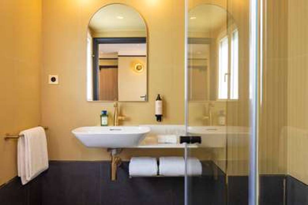 HOTEL JARDIN DE CLUNY 6