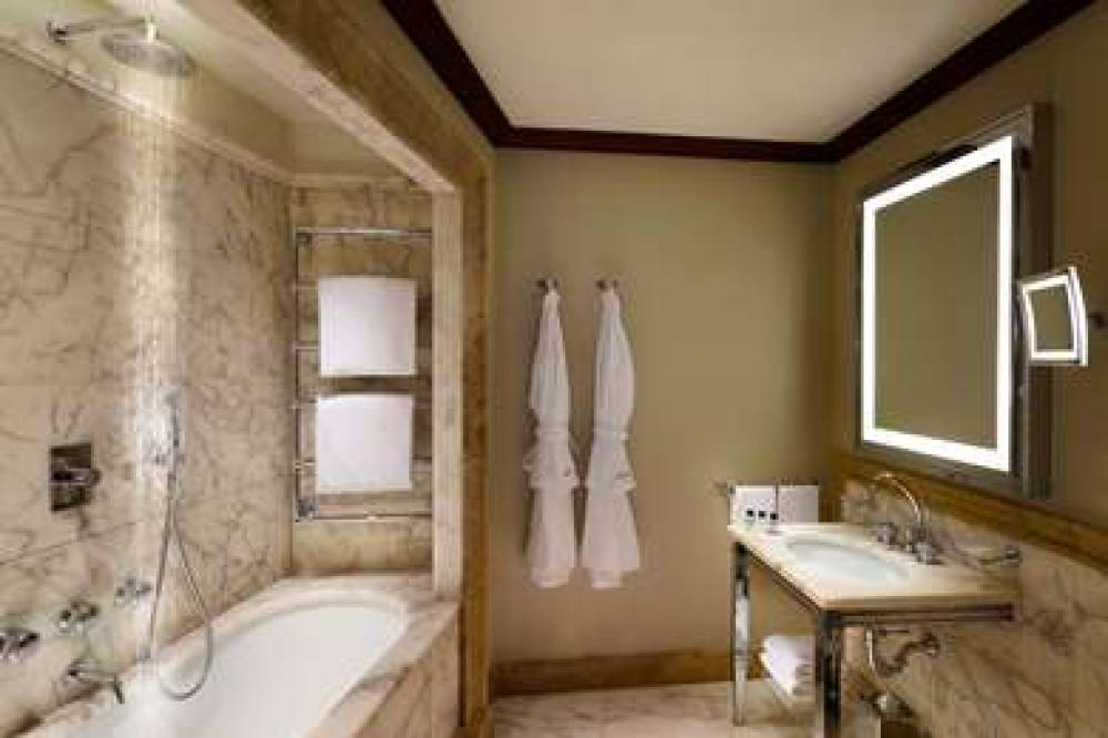 HOTEL L OROLOGIO 6