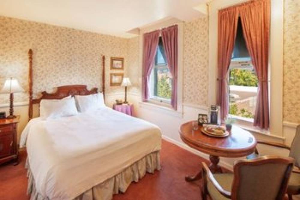 HOTEL LA ROSE 1