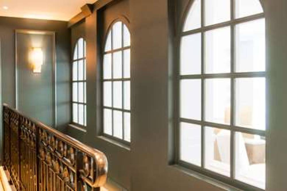 HOTEL LE ROYAL RIVE GAUCHE 10