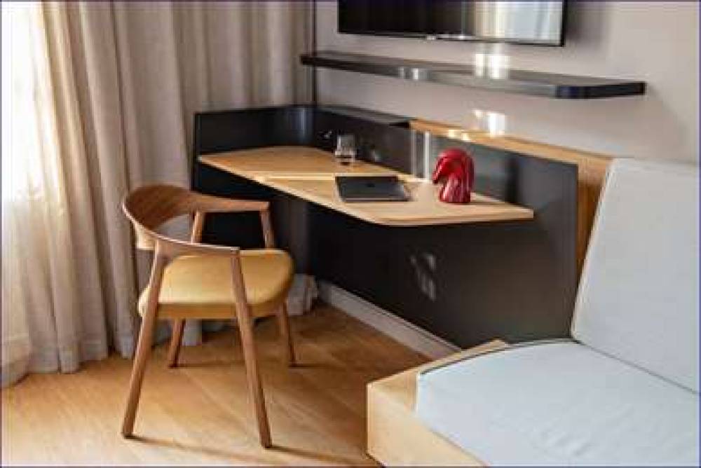 HOTEL LES HARAS 5