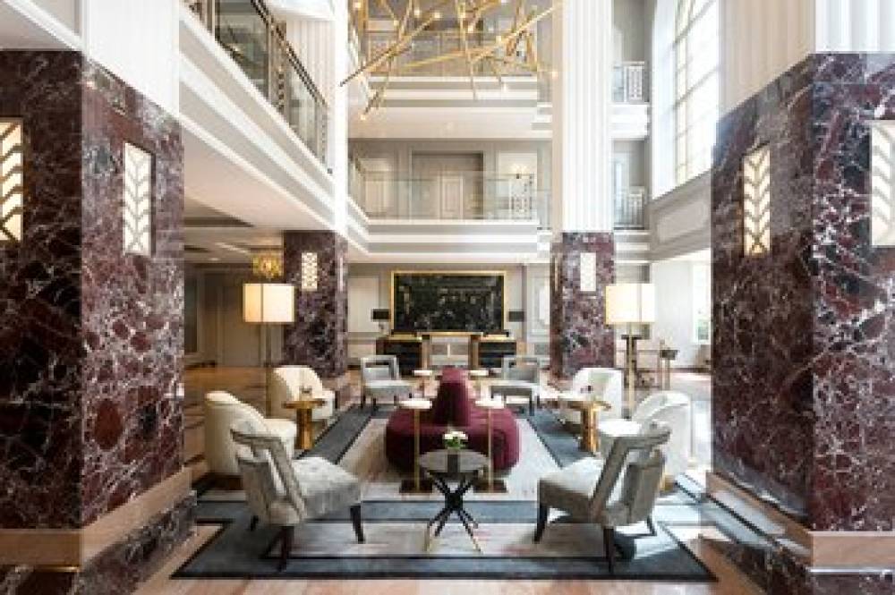 Hotel LeVeque Autograph Collection 1