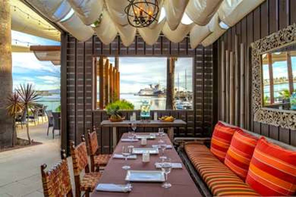 Hotel Maya - A DoubleTree By Hilton 5