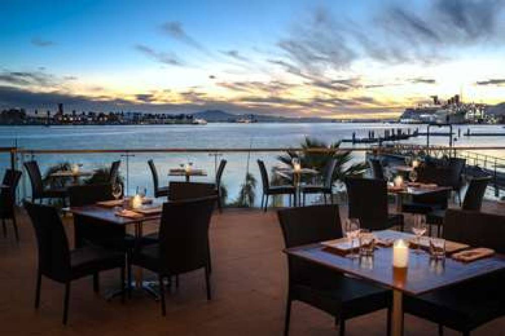 Hotel Maya - A DoubleTree By Hilton 9