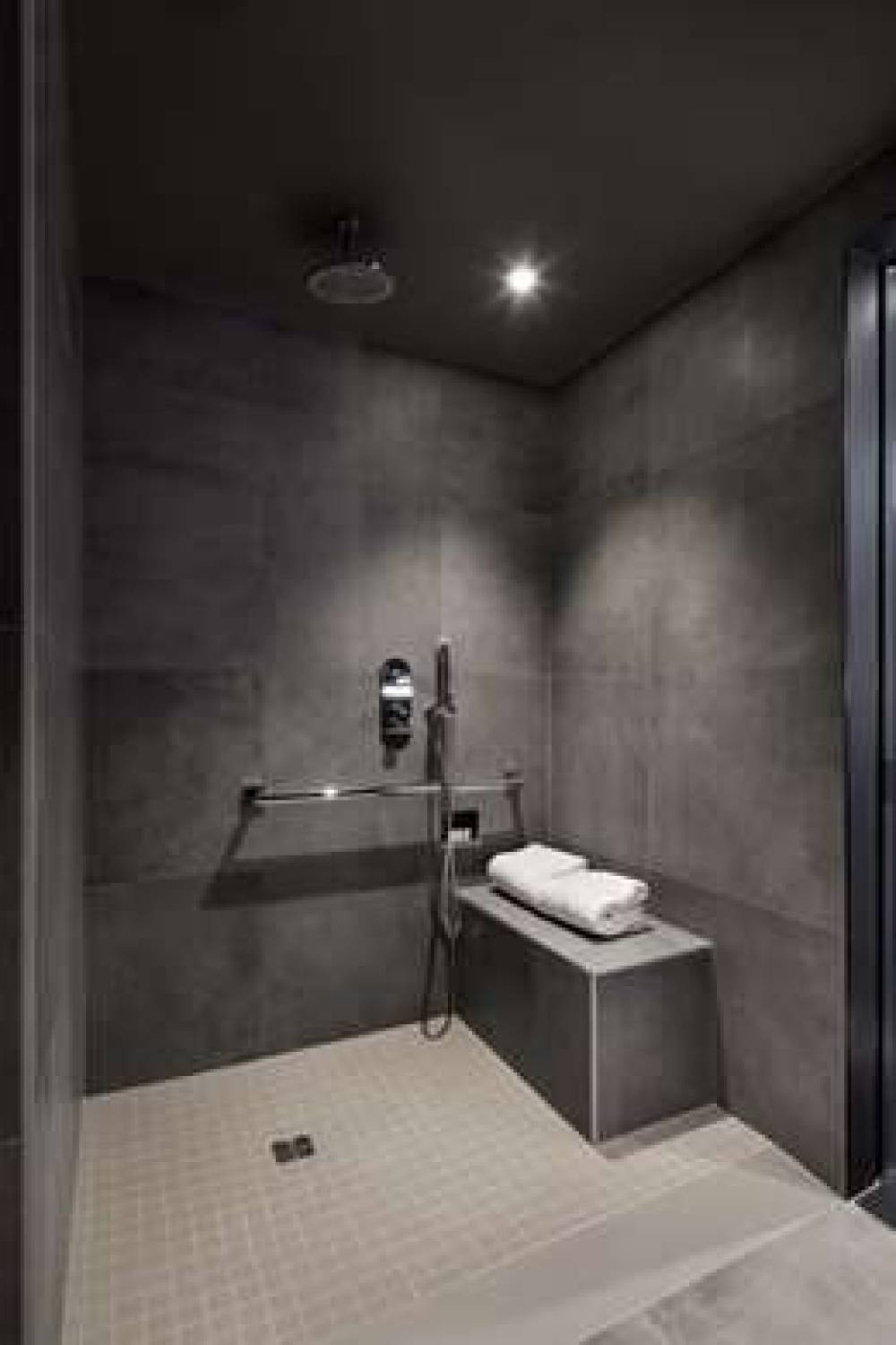 HOTEL MONVILLE MONTREAL 8