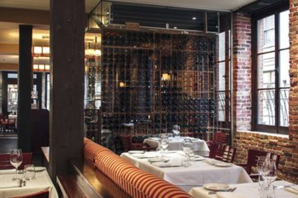 Hotel Nelligan 9