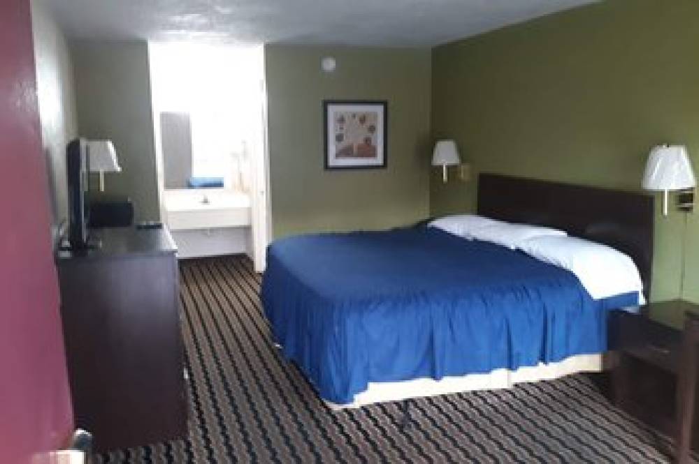 HOTEL PENSACOLA I 1 4