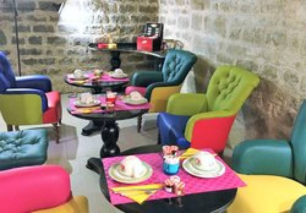 Hotel Prince De Conde 4