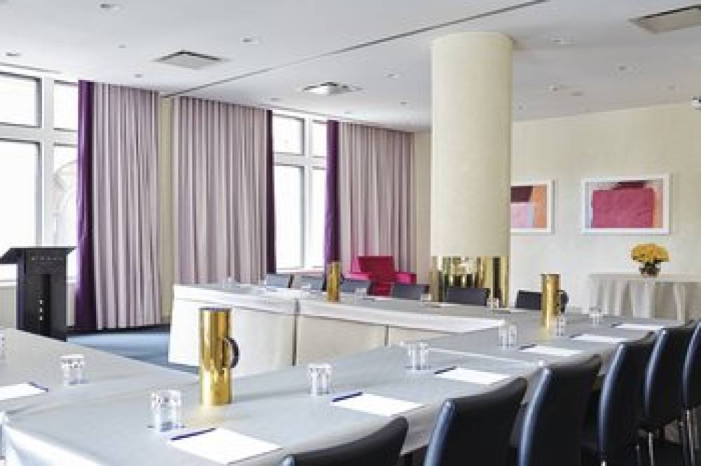 HOTEL ST PAUL 9