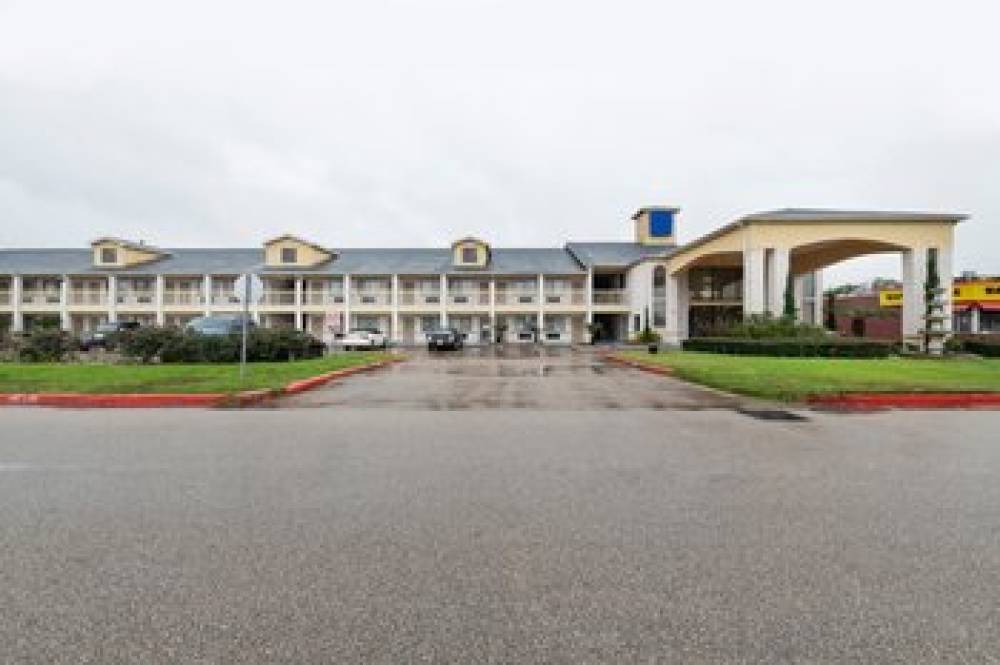 HOTEL STAFFORD TX I 3