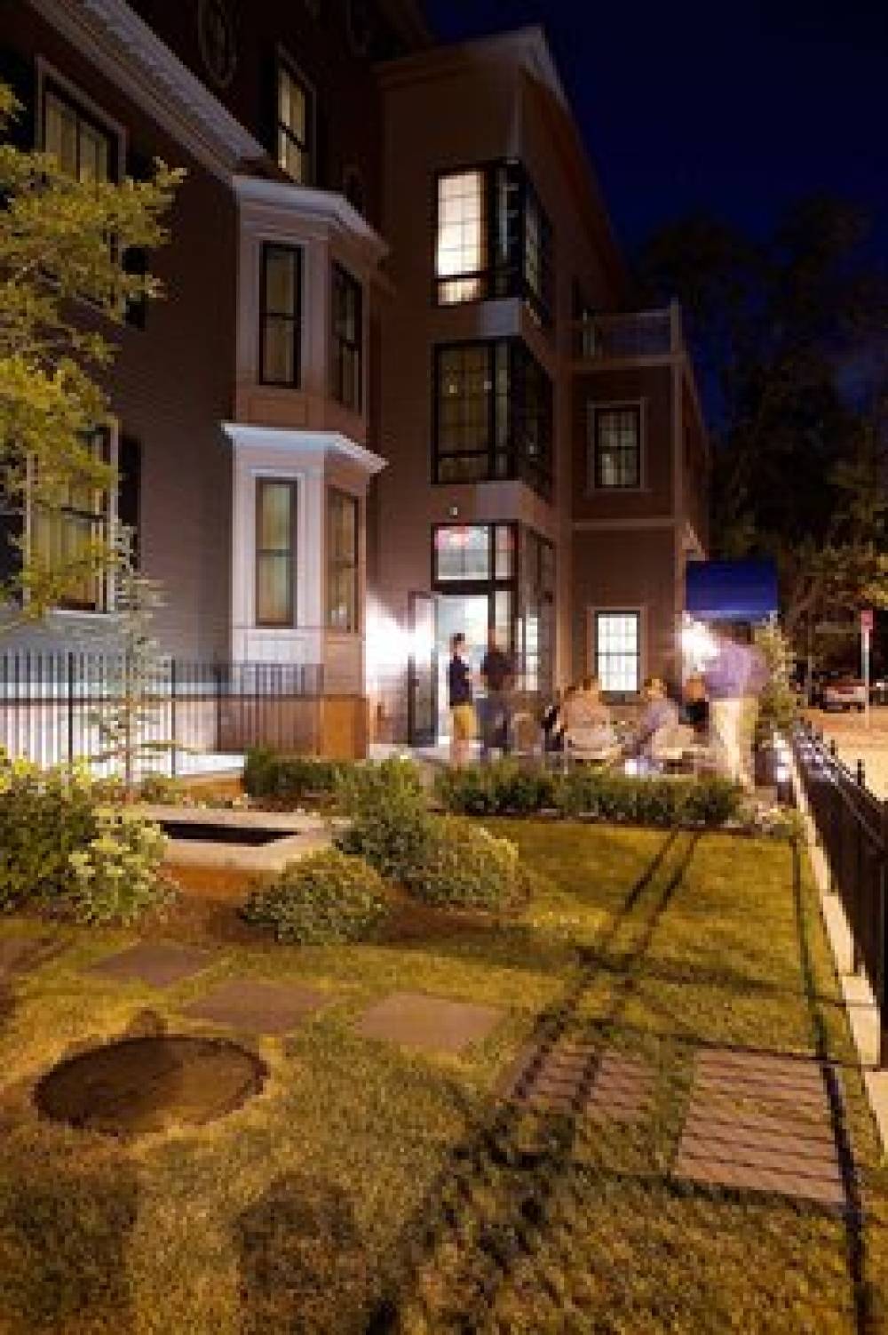 HOTEL VERITAS 2