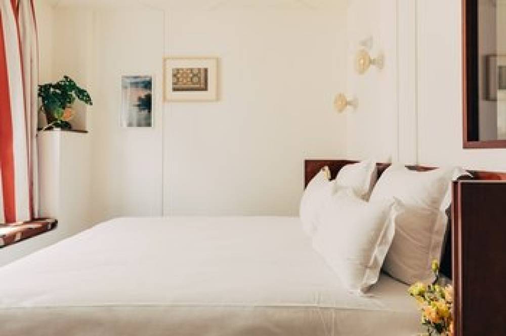HOTEL WALLACE 2