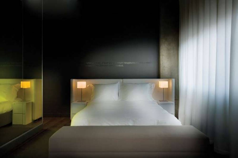 Hotel Zero 1 3