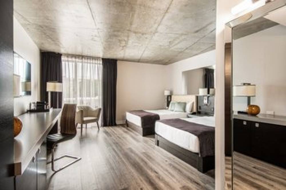 HOTEL10 1