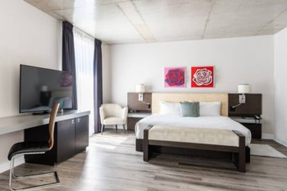 HOTEL10 8