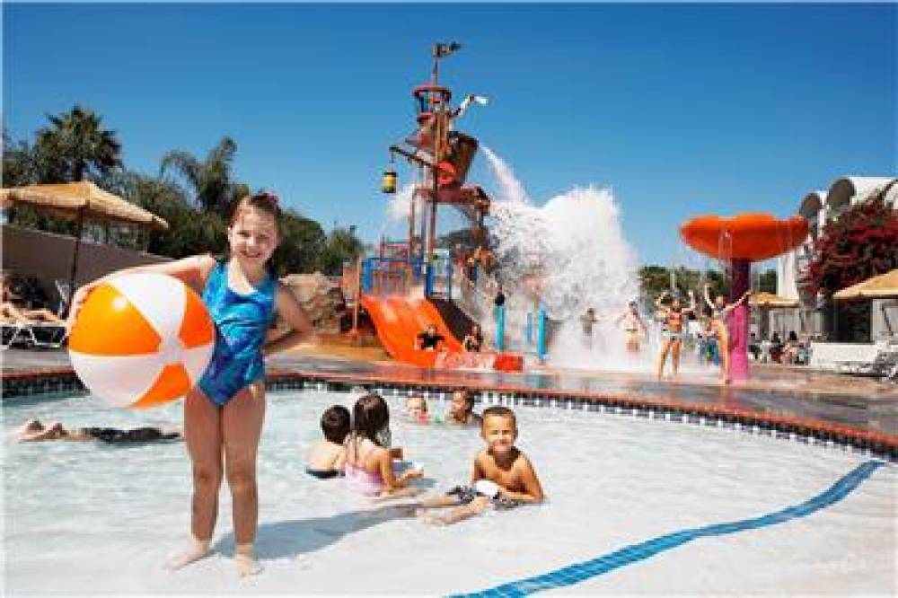 HOWARD JOHNSON BY WYNDHAM ANAHEIM H 1