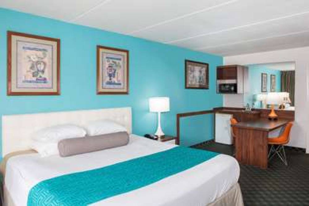 Howard Johnson By Wyndham Clearwater FL 2
