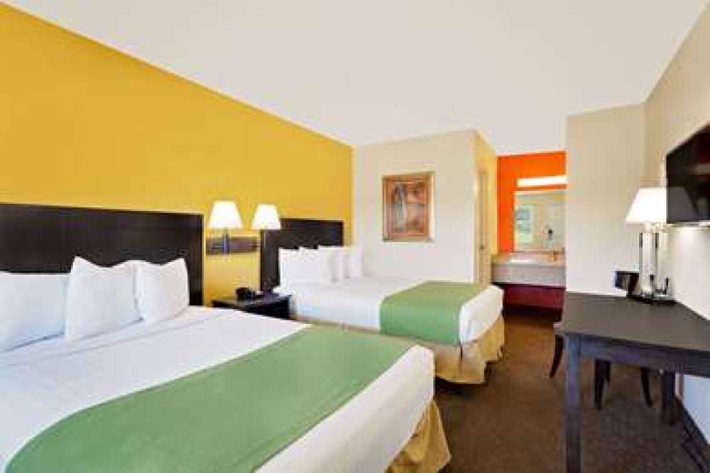 Howard Johnson By Wyndham Las Vegas Near The Strip 9