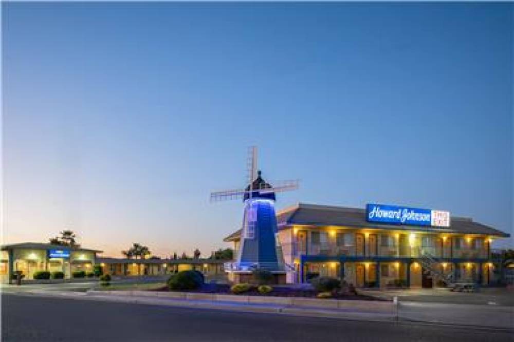 HOWARD JOHNSON BY WYNDHAM, MODESTO 2