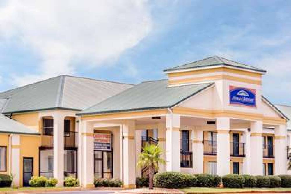 Howard Johnson By Wyndham Perry Ga