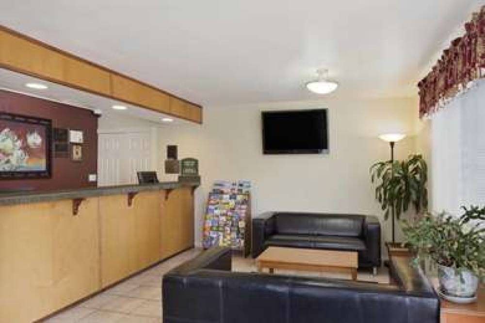 HOWARD JOHNSON BY WYNDHAM SALEM 2