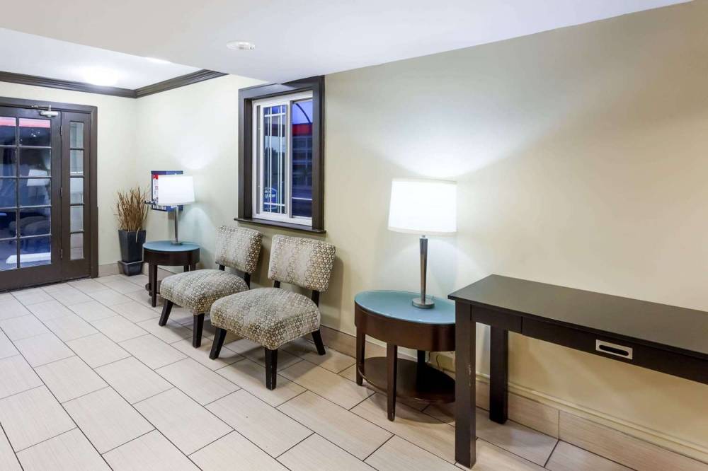 HOWARD JOHNSON BY WYNDHAM, SAN DIEG 7