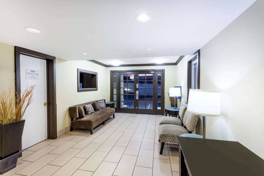 HOWARD JOHNSON BY WYNDHAM, SAN DIEG 5