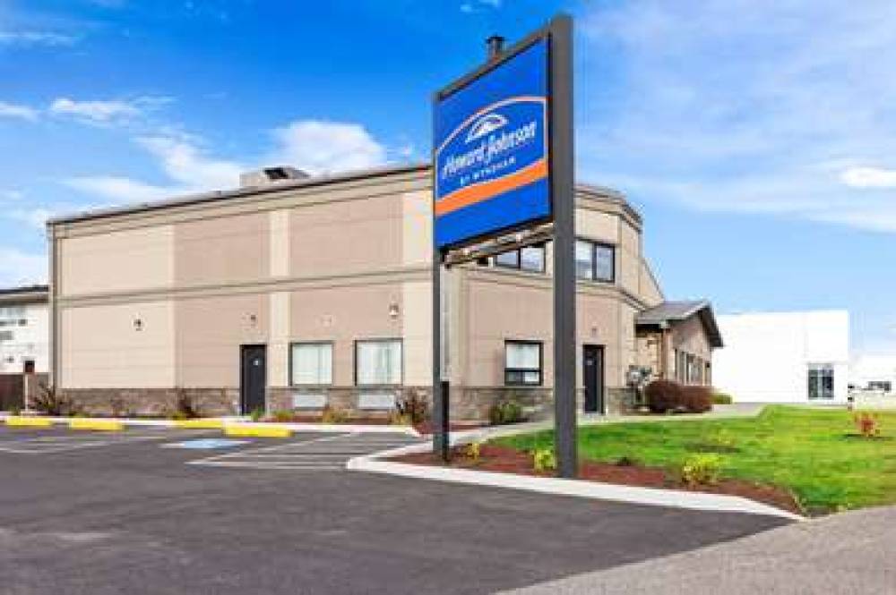 HOWARD JOHNSON BY WYNDHAM THUNDER B 5