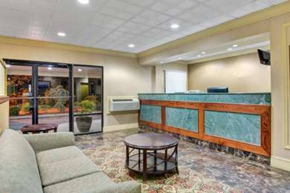 HOWARD JOHNSON GALLOWAY 4